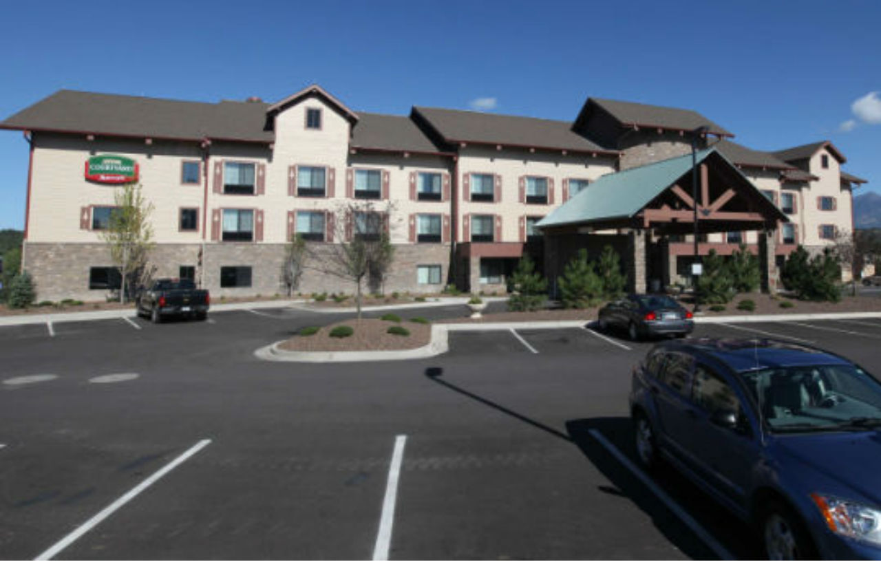 Courtyard Flagstaff Hotel Exterior photo